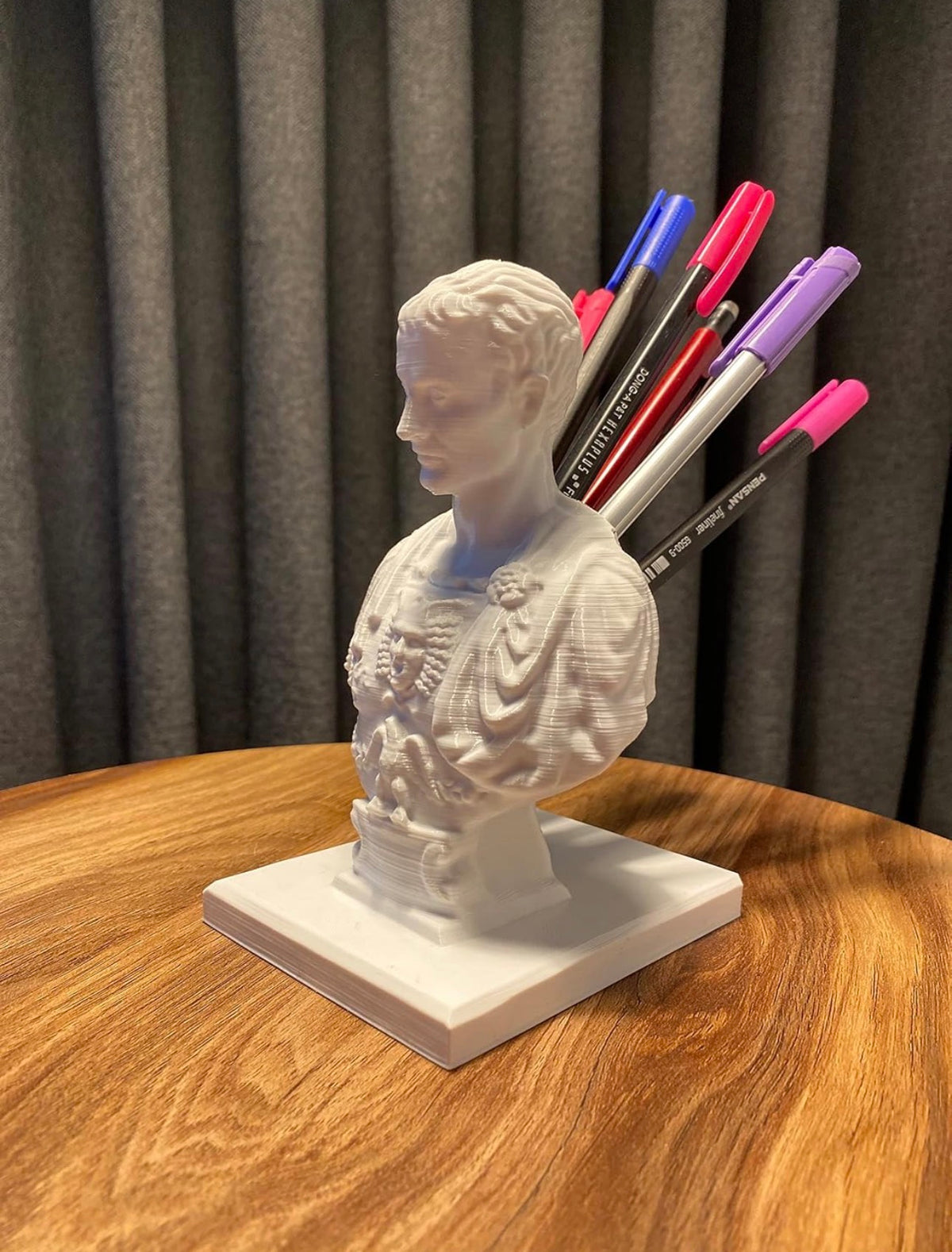 Julius Caesar Pen Holder